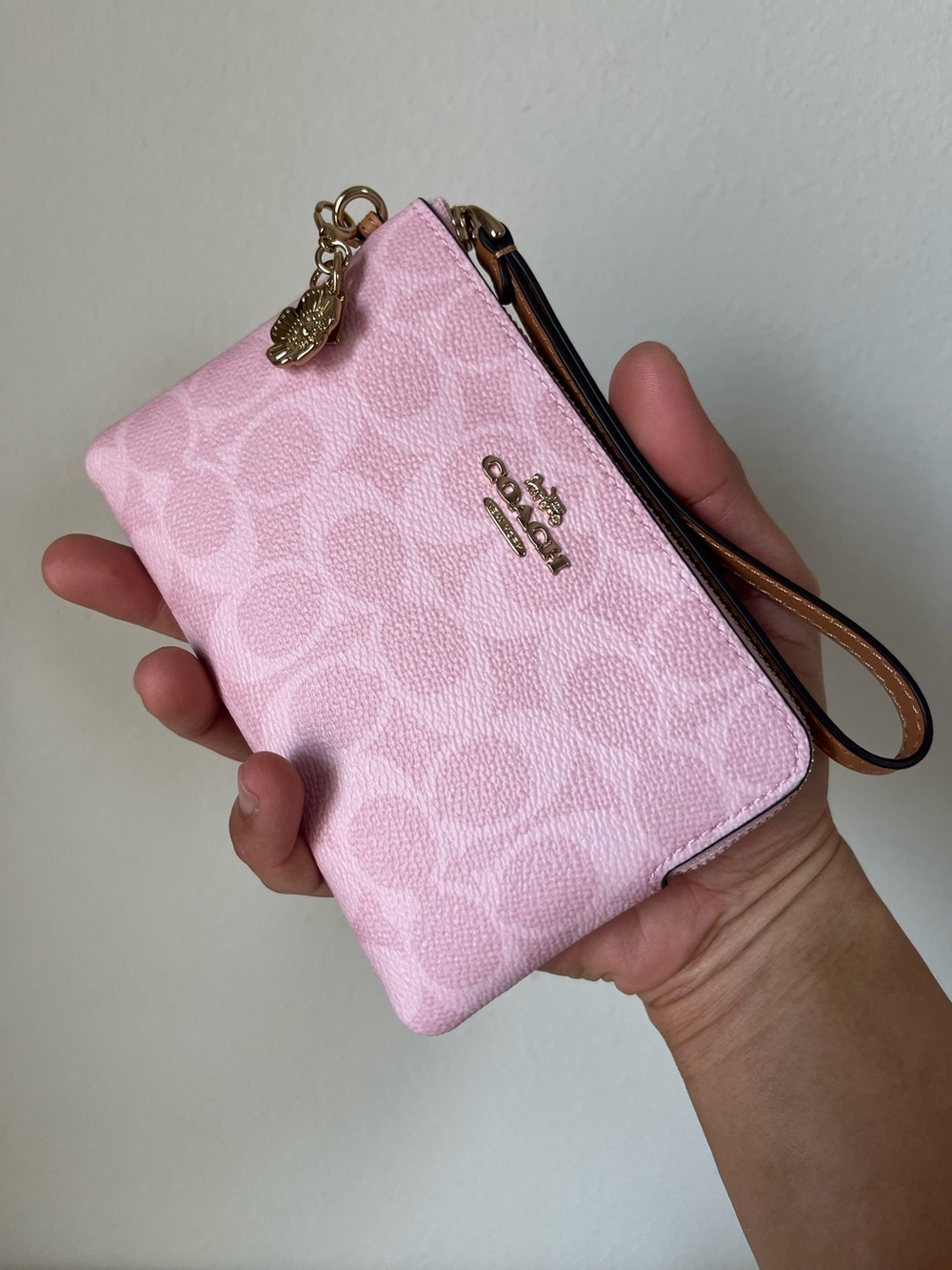 Coach wristlet🎈🎈